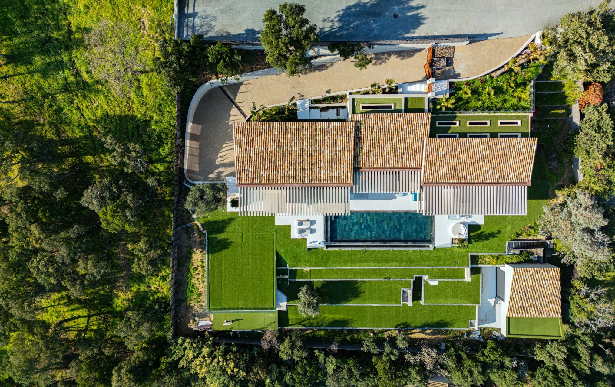 maison contemporaine 10 Pièces en vente sur GASSIN (83580)