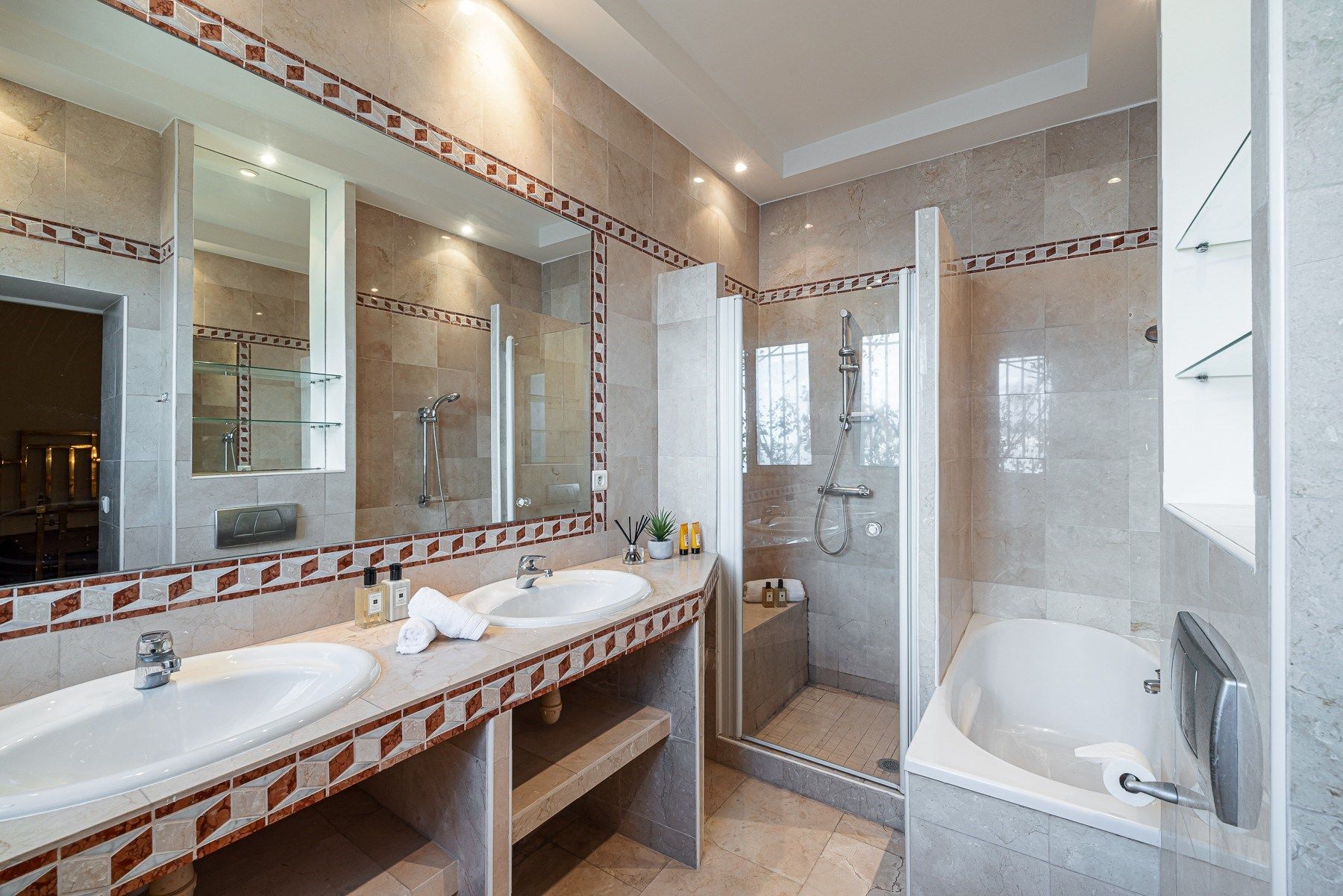 apartment 3 Rooms for sale on NICE (06000)