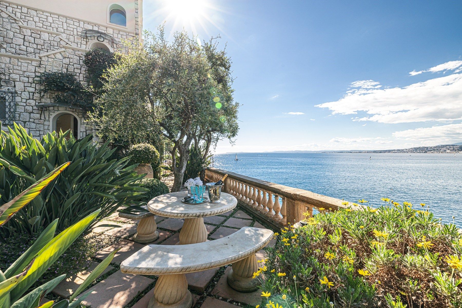 apartment 3 Rooms for sale on NICE (06000)