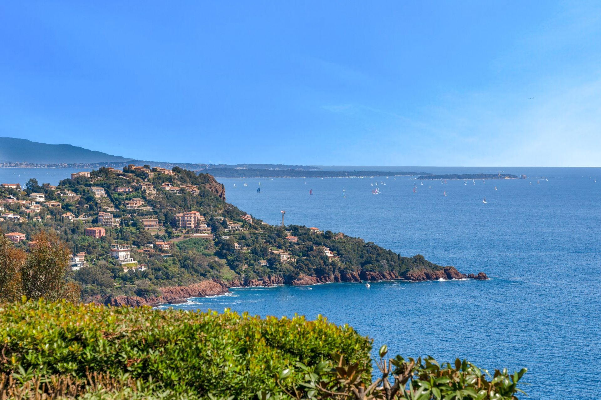 villa 6 Pièces en vente sur THEOULE SUR MER (06590)