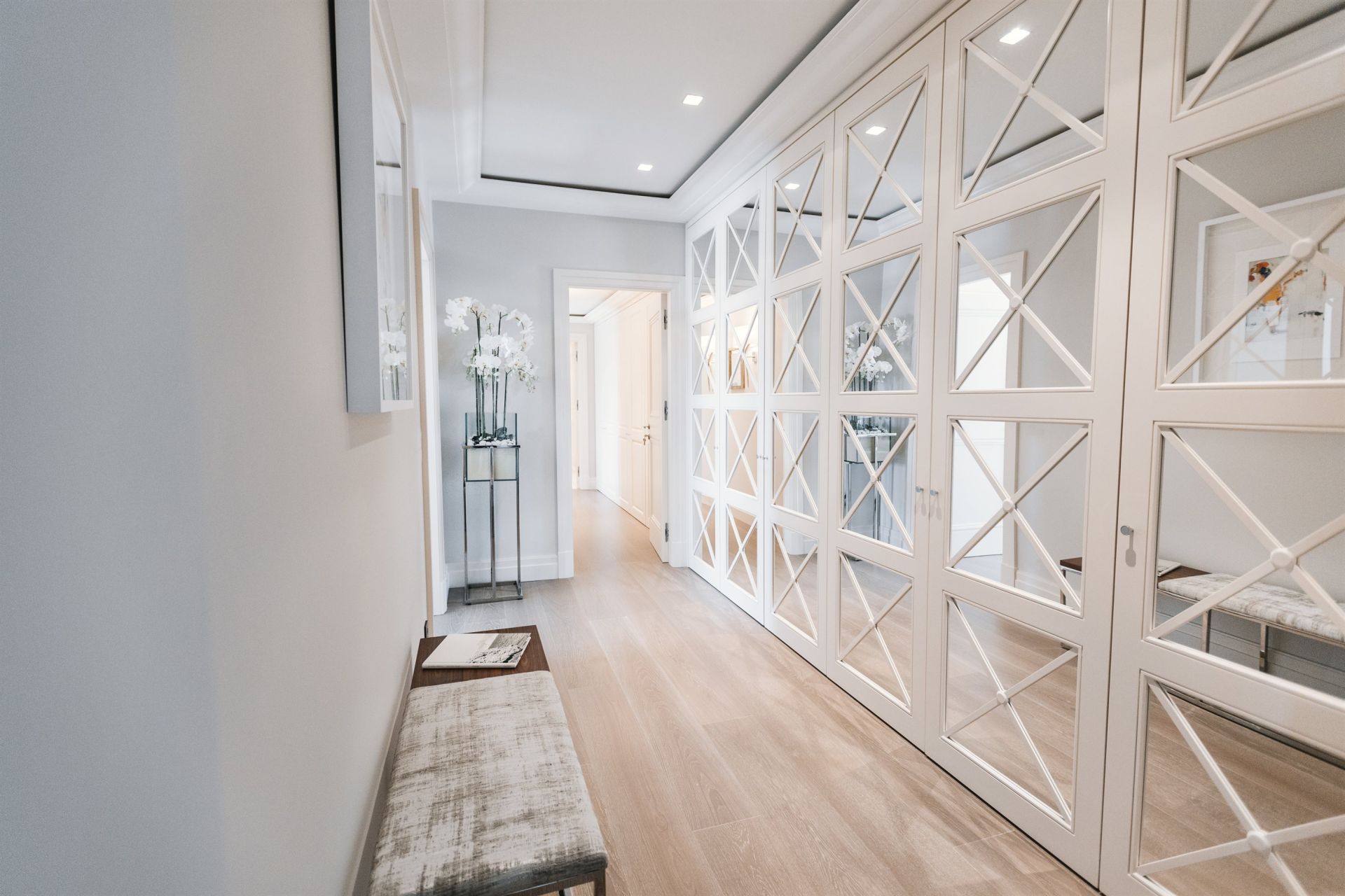 duplex 5 Rooms for sale on Cannes (06400)