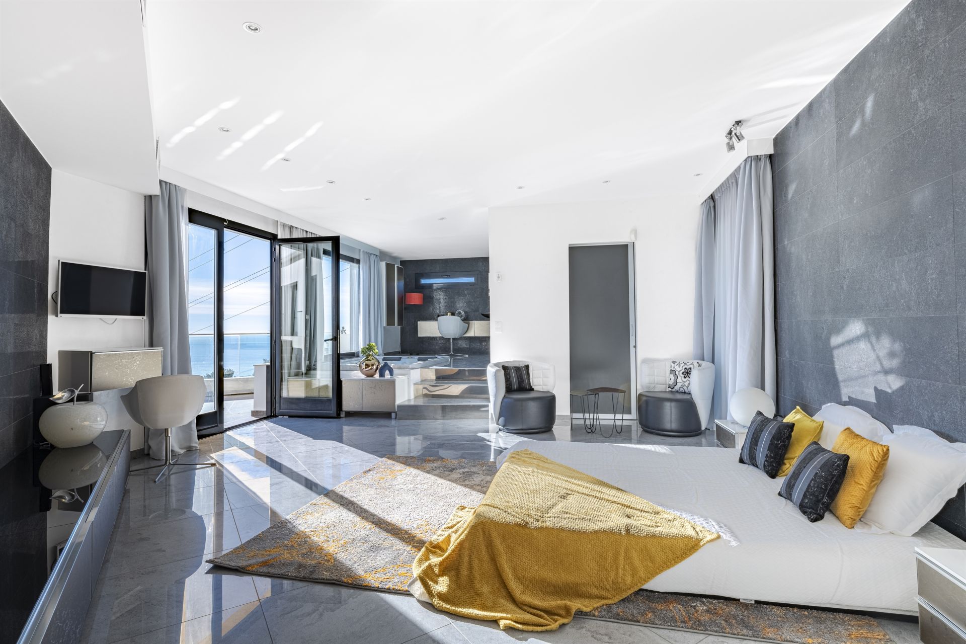 contemporary house 8 Rooms for sale on LA TURBIE (06320)