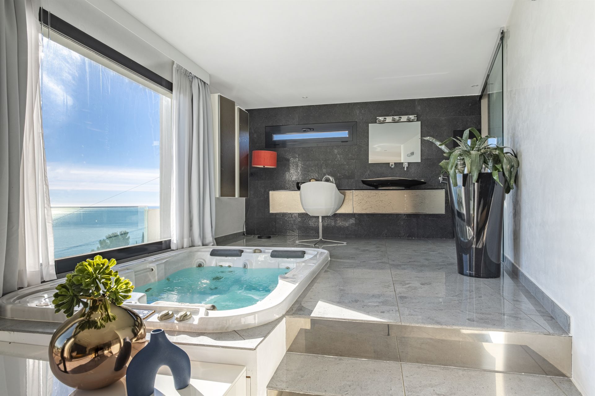 contemporary house 8 Rooms for sale on LA TURBIE (06320)