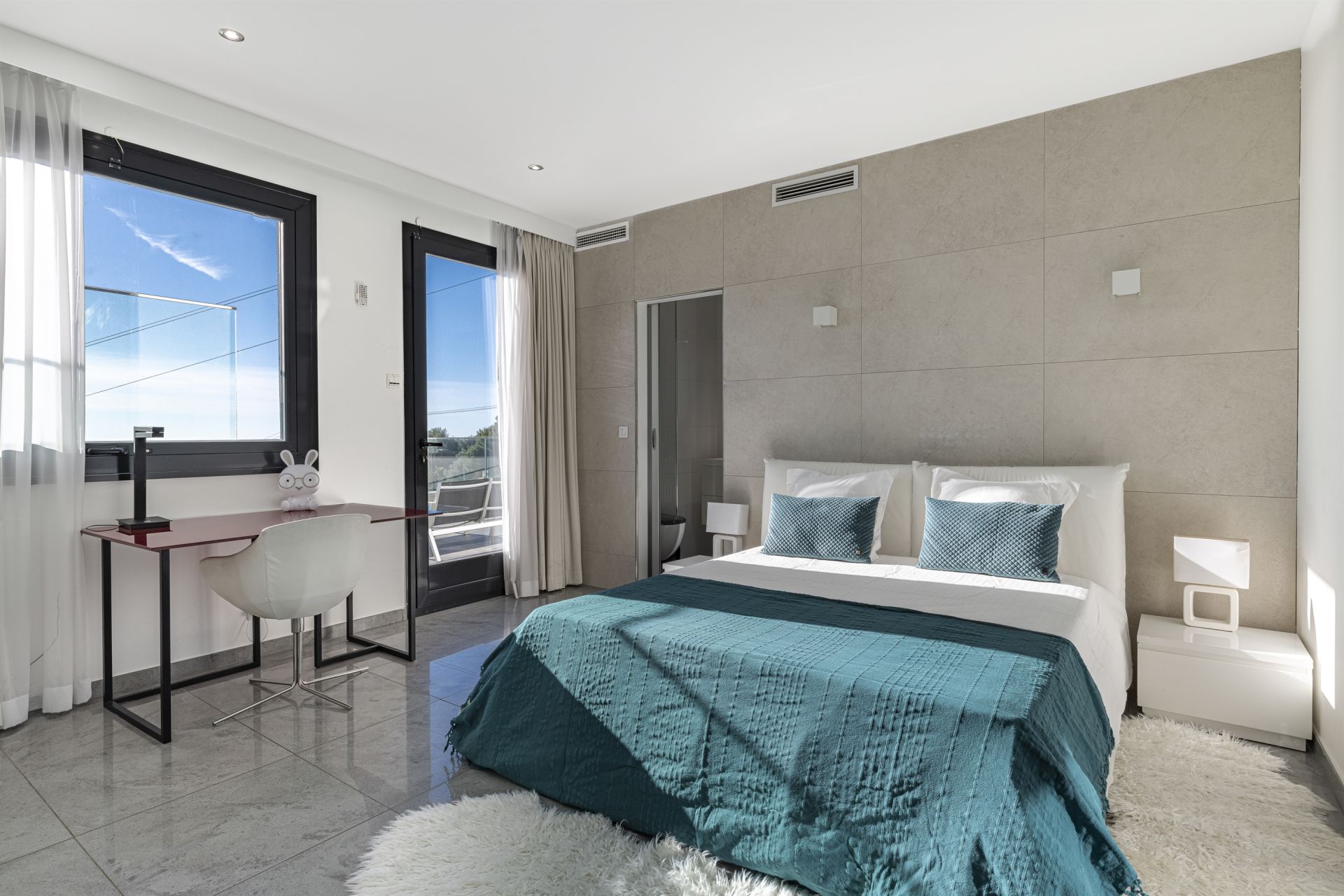 contemporary house 8 Rooms for sale on LA TURBIE (06320)