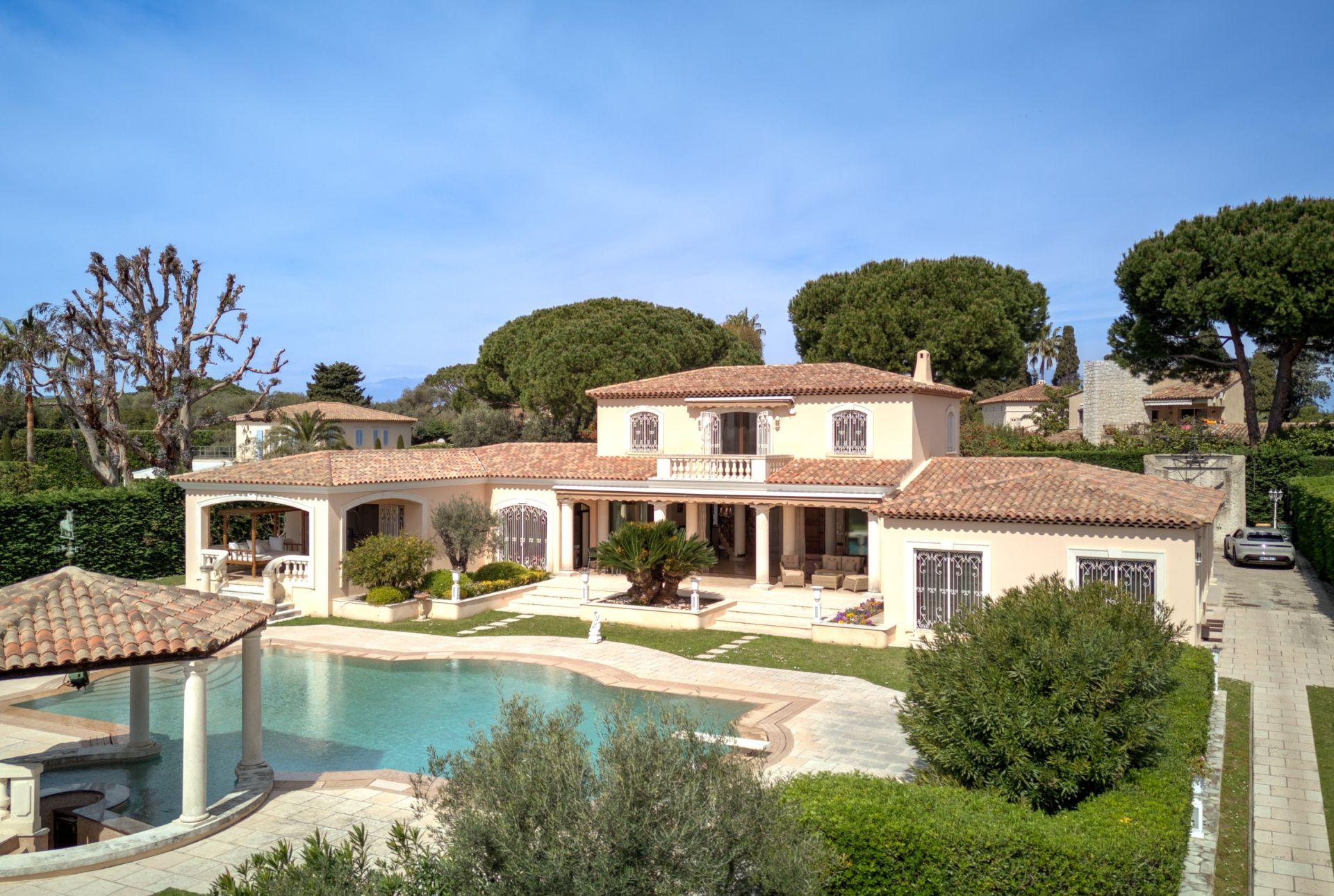 villa 7 Pièces en vente sur CAP D ANTIBES (06160)