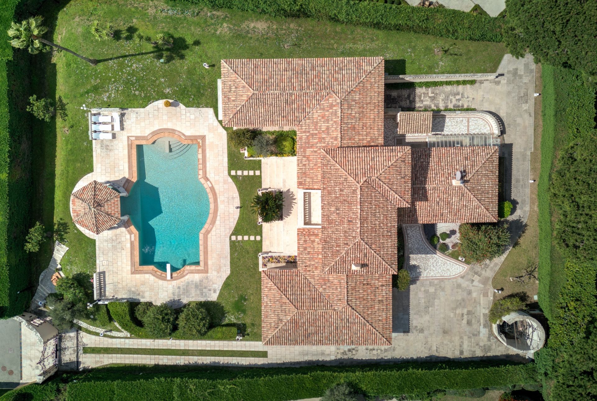 villa 7 Pièces en vente sur CAP D ANTIBES (06160)