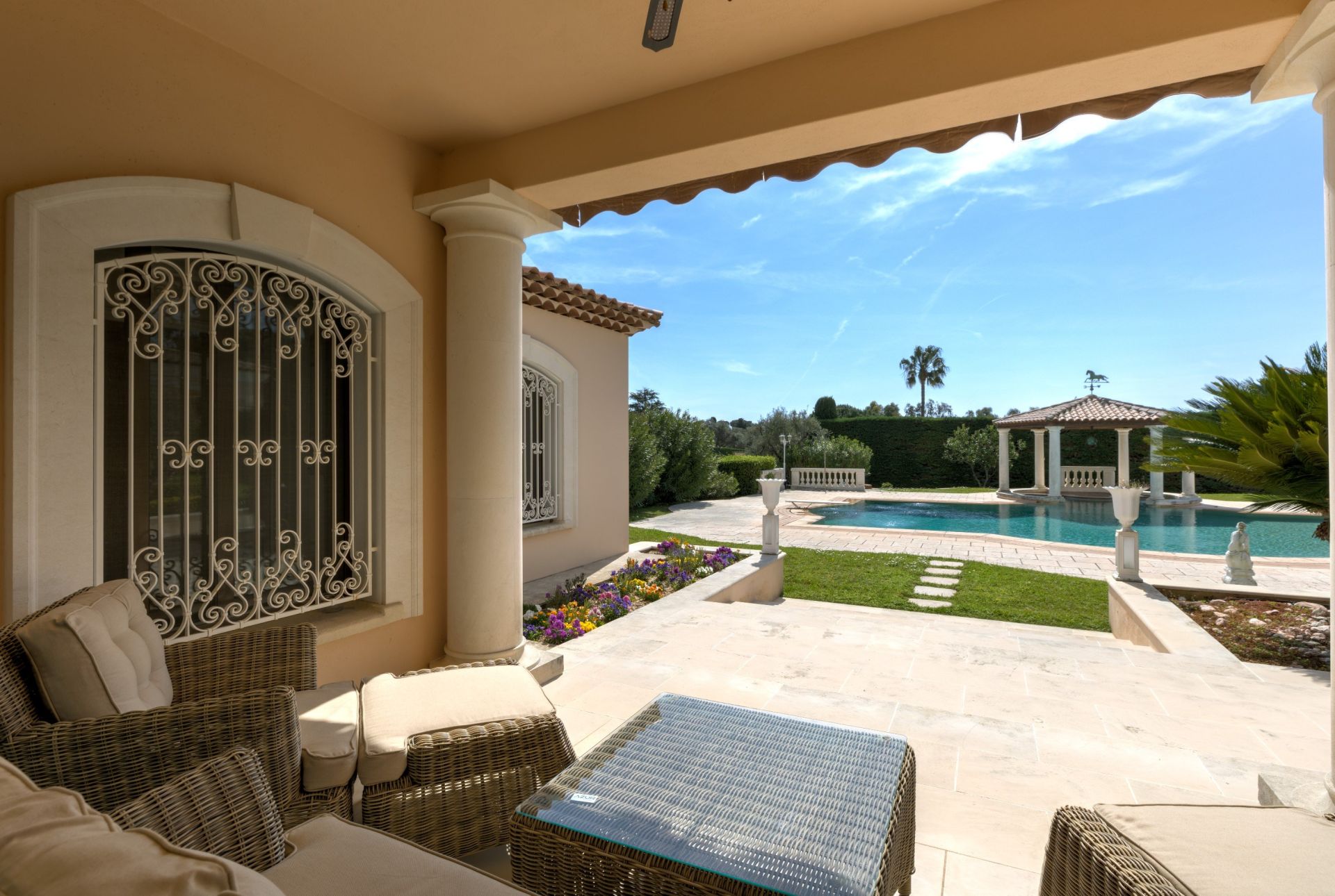 villa 7 Pièces en vente sur CAP D ANTIBES (06160)