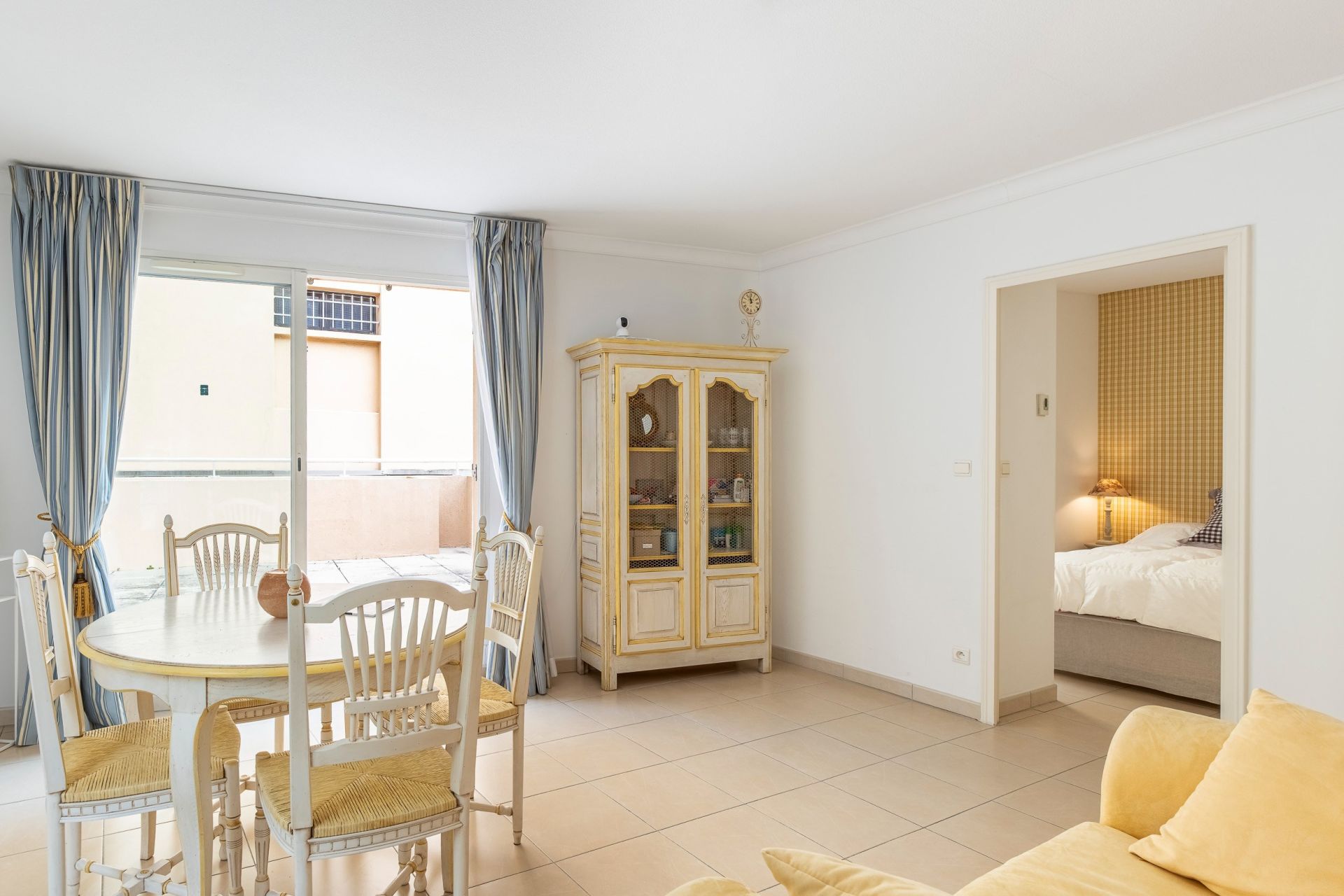 apartment 2 Rooms for sale on BEAUSOLEIL (06240)