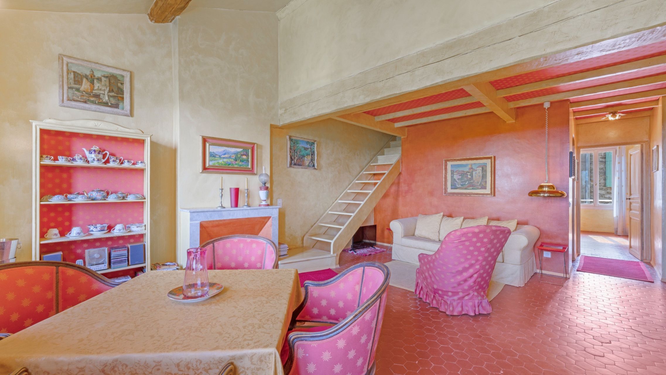 apartment 4 Rooms for sale on RAMATUELLE (83350)