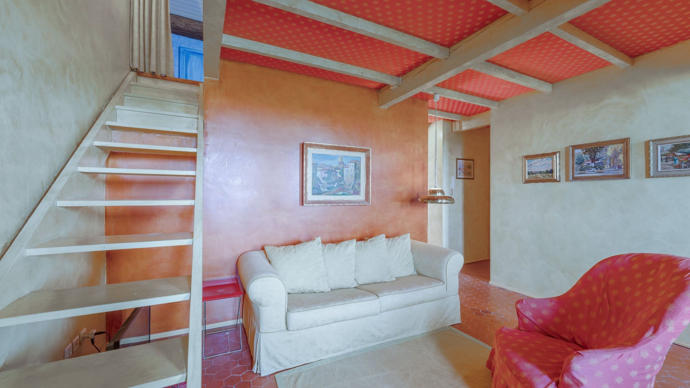apartment 4 Rooms for sale on RAMATUELLE (83350)