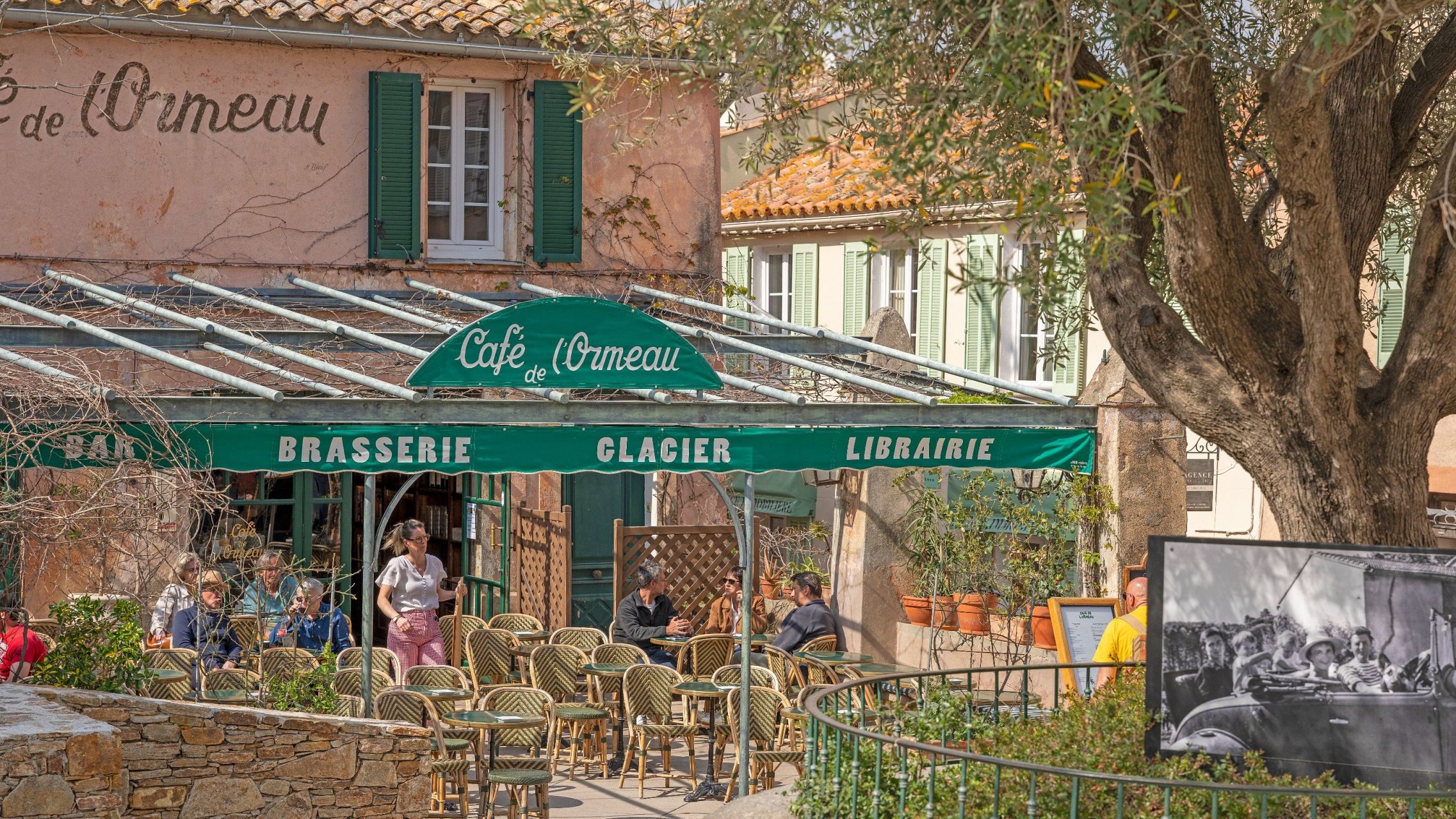 apartment 4 Rooms for sale on RAMATUELLE (83350)