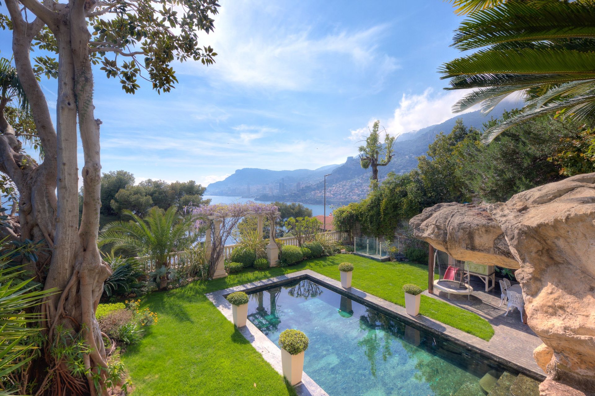 mansion 7 Rooms for sale on ROQUEBRUNE CAP MARTIN (06190)