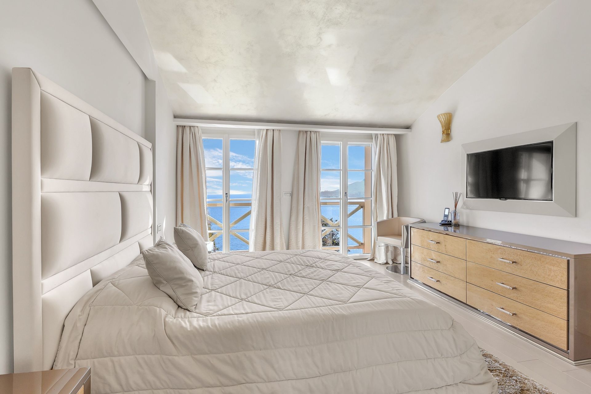 mansion 7 Rooms for sale on ROQUEBRUNE CAP MARTIN (06190)