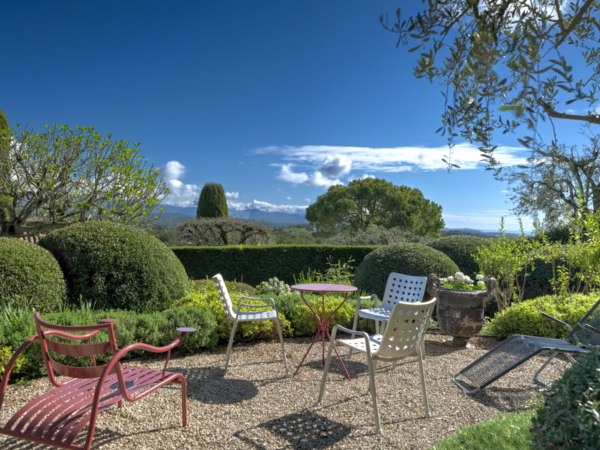 villa 6 Pièces en vente sur MOUANS SARTOUX (06370)