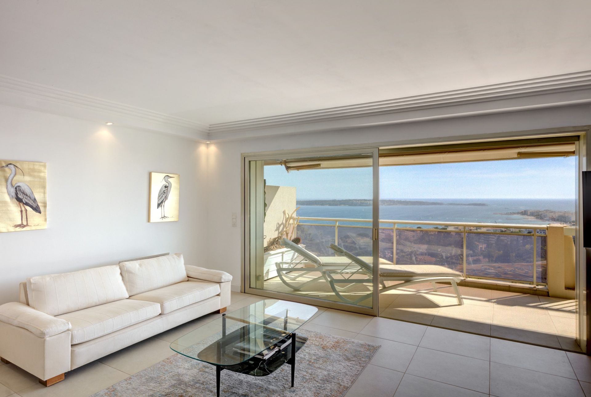 penthouse 4 Rooms for sale on CANNES (06400)