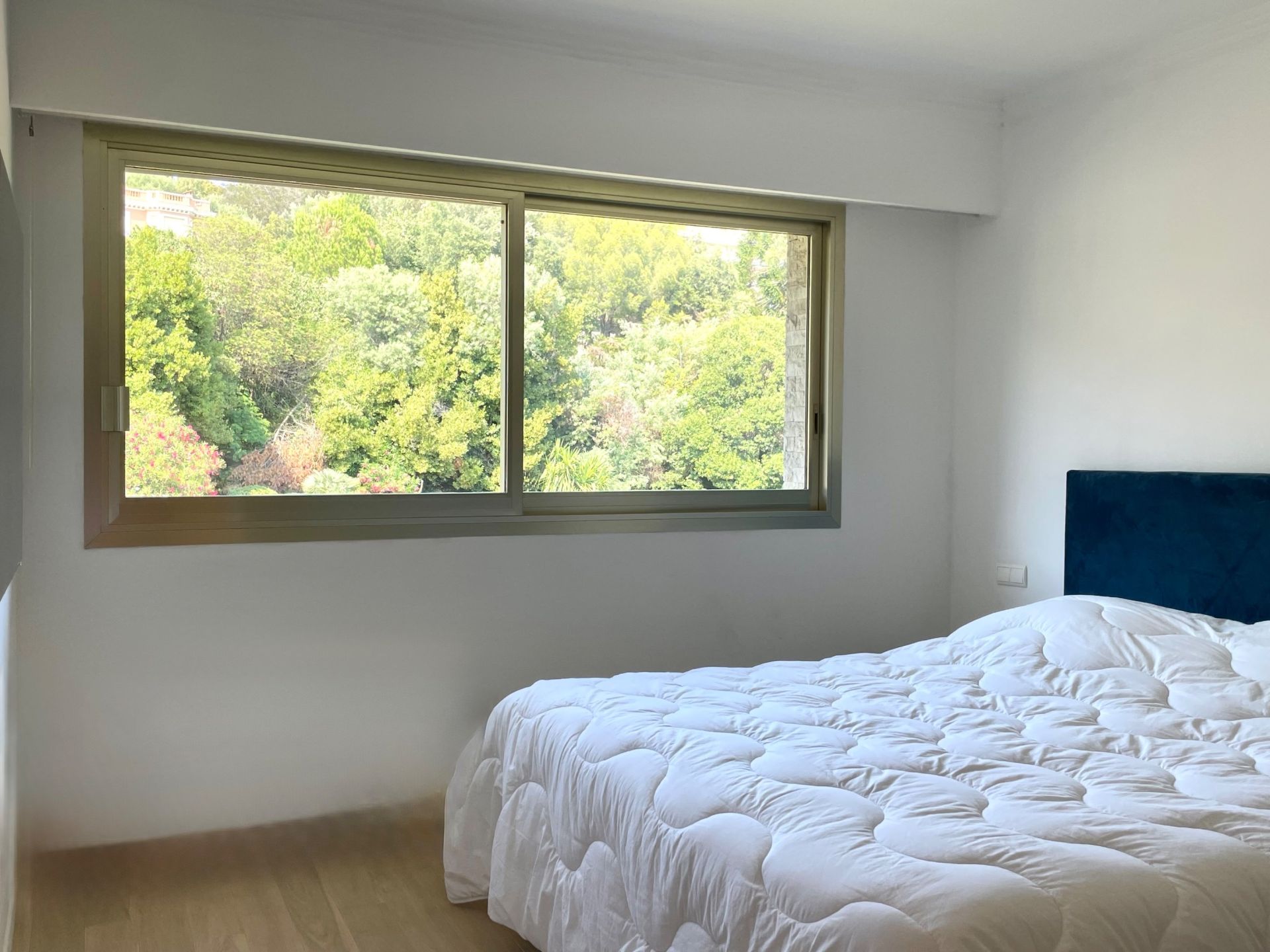 penthouse 4 Rooms for sale on CANNES (06400)