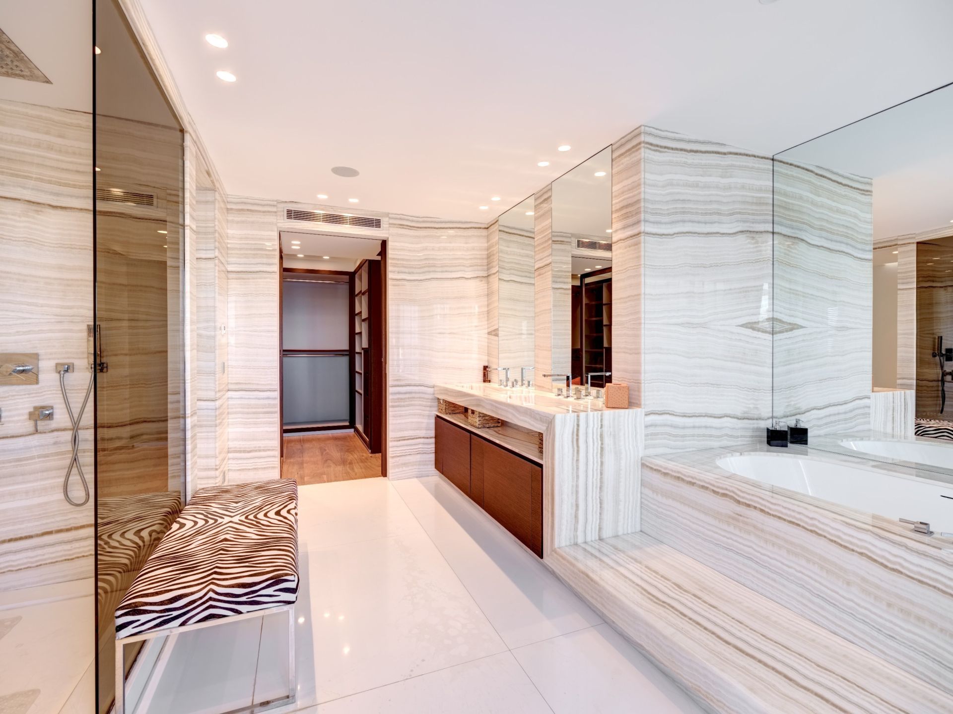 appartement 5 Pièces en vente sur CANNES (06400)