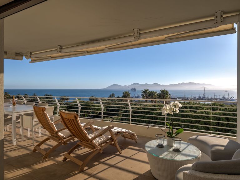 appartement 5 Pièces en vente sur CANNES (06400)