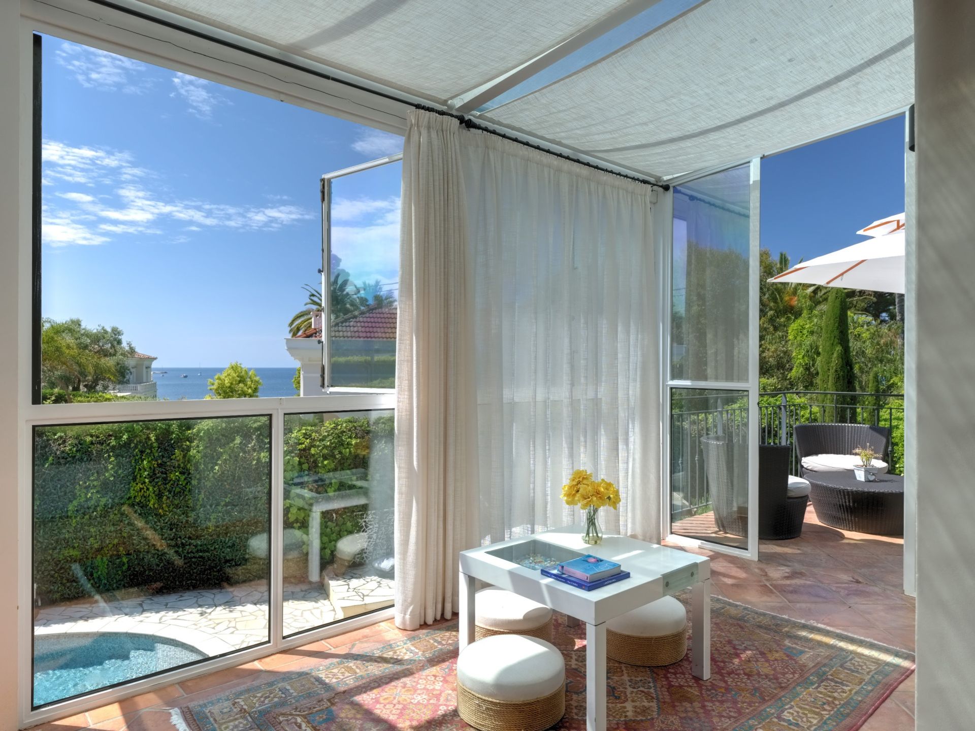 villa 9 Pièces en vente sur CAP D ANTIBES (06160)