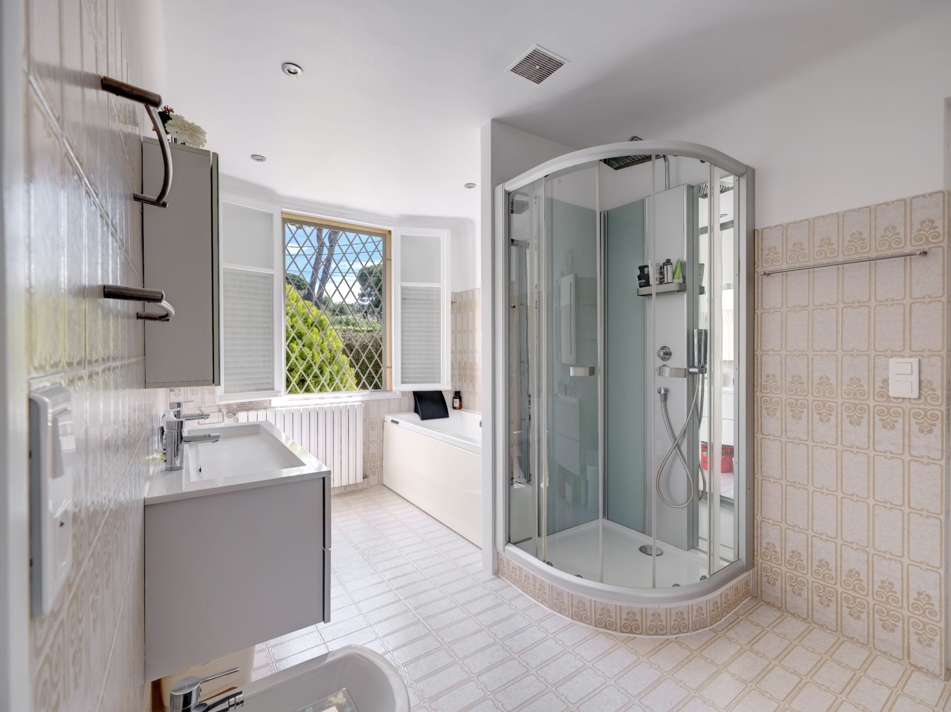 villa 9 Pièces en vente sur CAP D ANTIBES (06160)