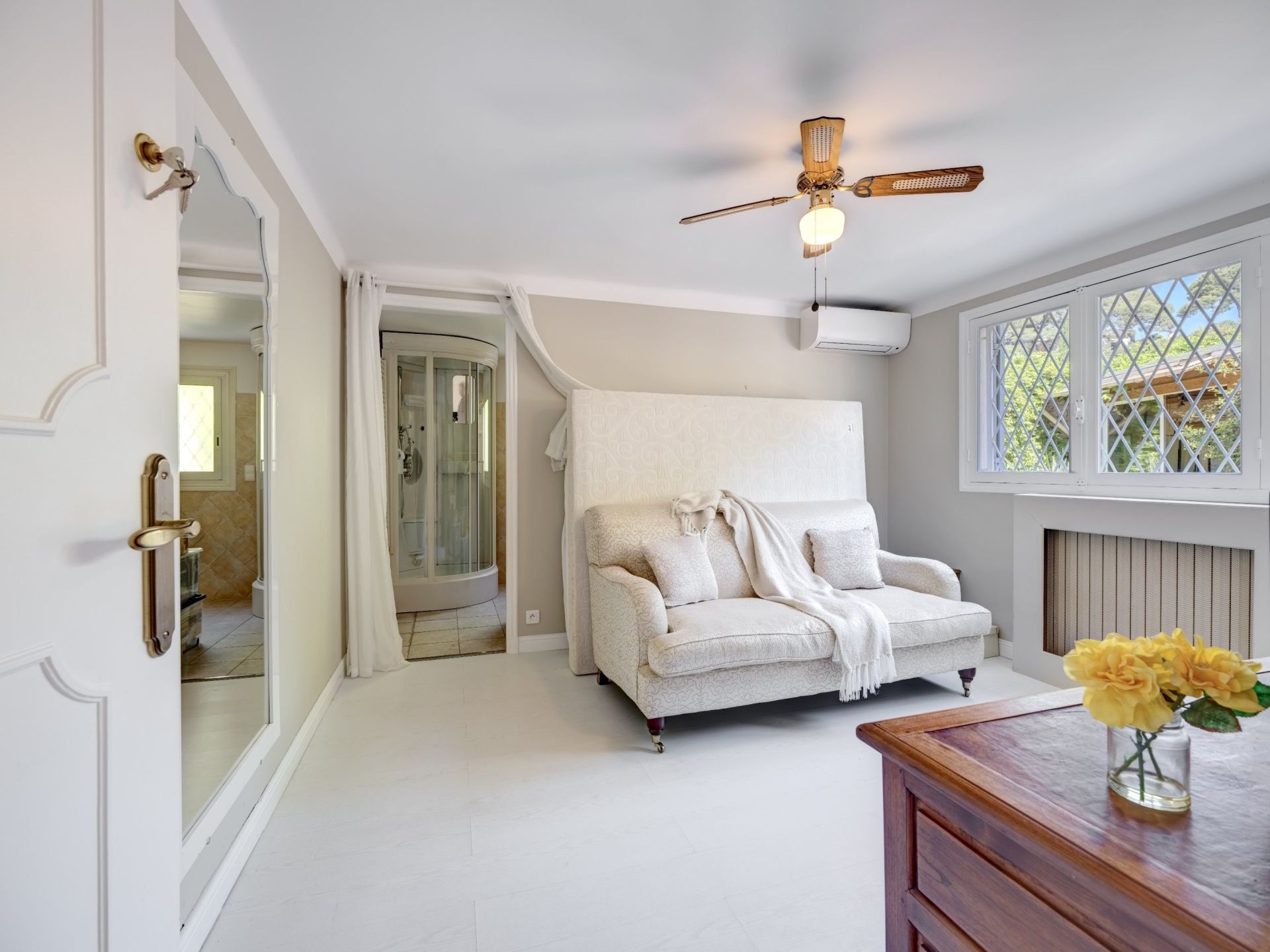 villa 9 Pièces en vente sur CAP D ANTIBES (06160)