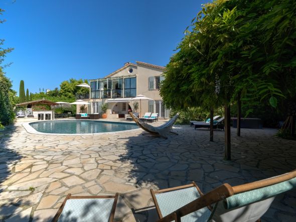 Vente Villa Cap D'Antibes 9 Pièces 300 m²
