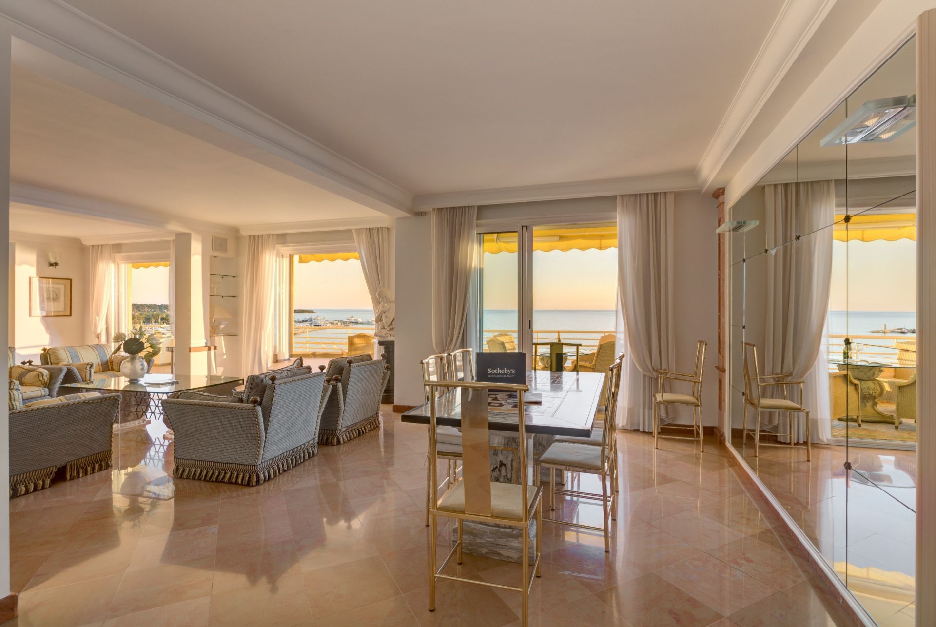 appartement 8 Pièces en vente sur CANNES (06400)