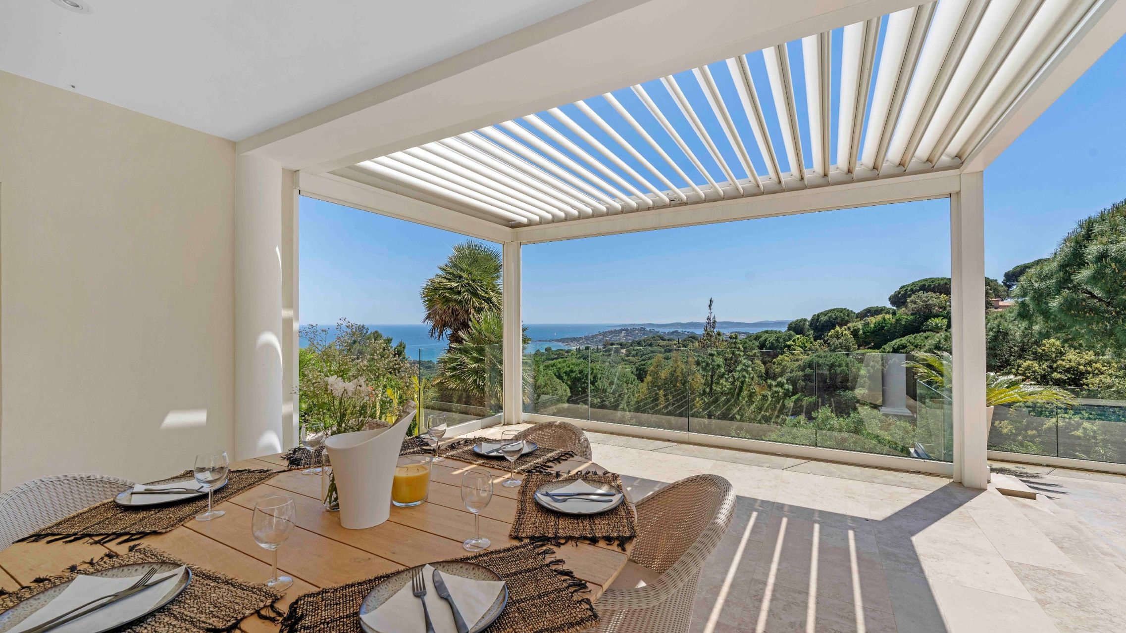 maison contemporaine 7 Pièces en vente sur STE MAXIME (83120)