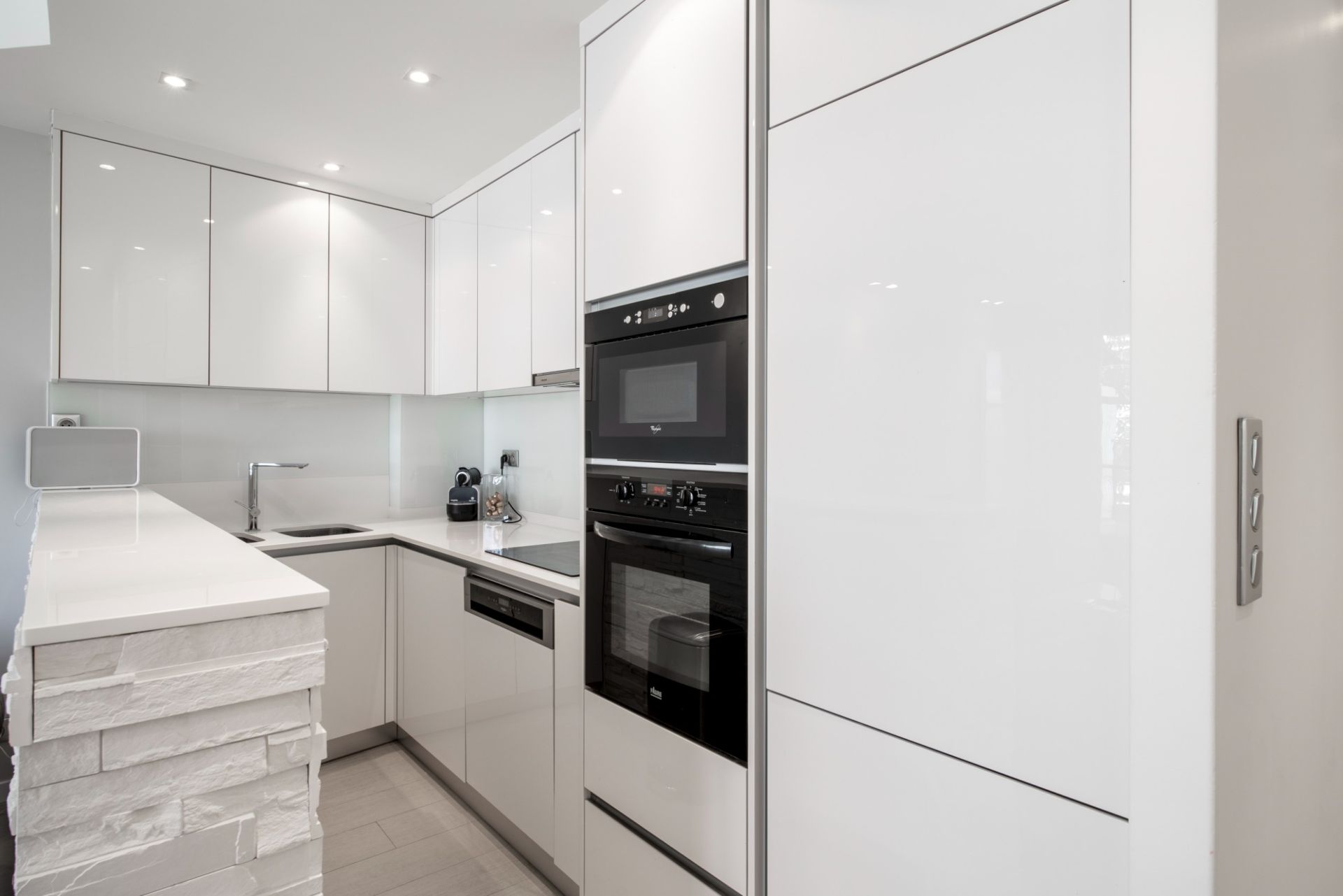 apartment 2 Rooms for sale on CANNES (06400)