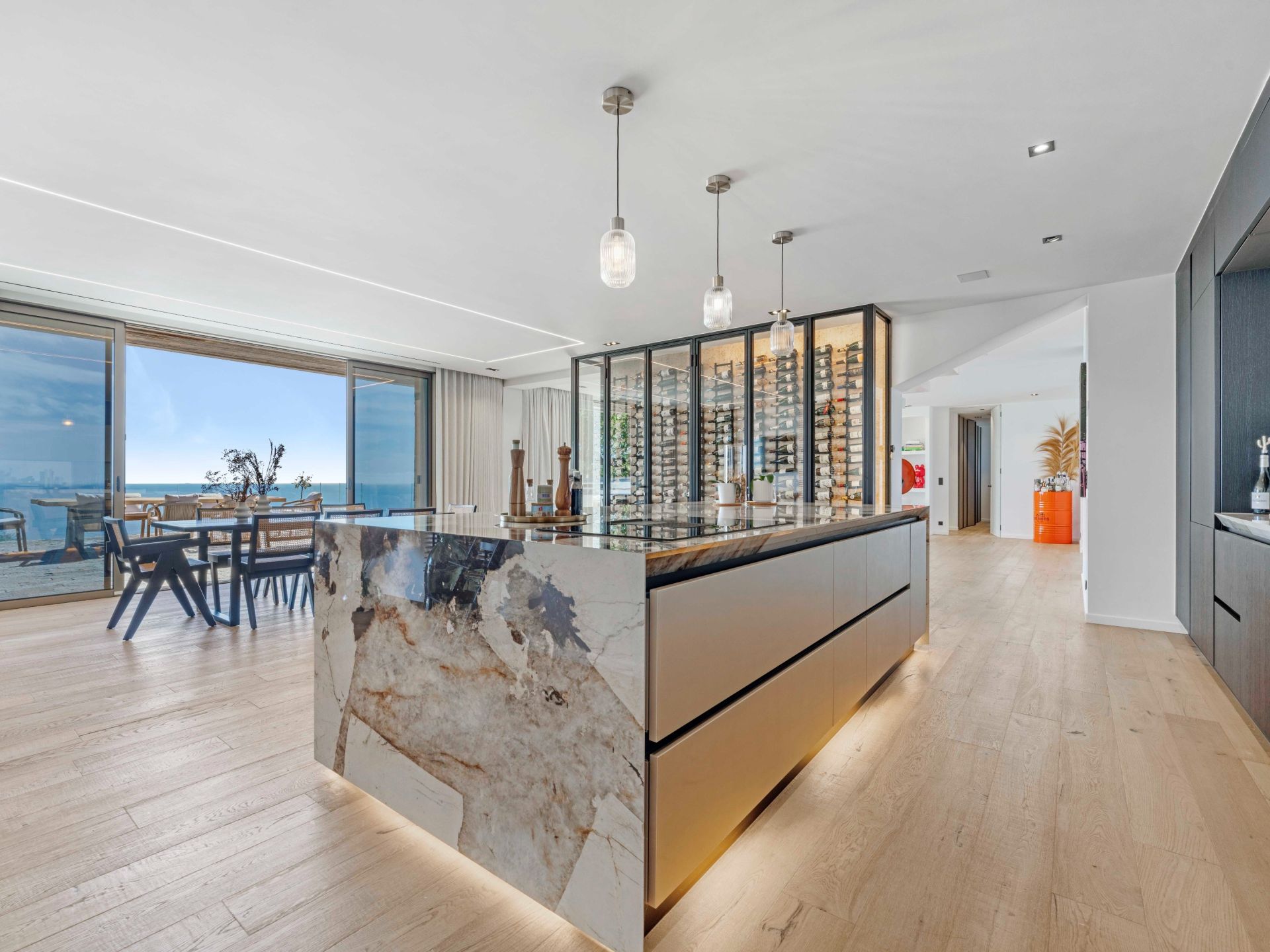 villa 7 Pièces en vente sur LES ISSAMBRES (83380)