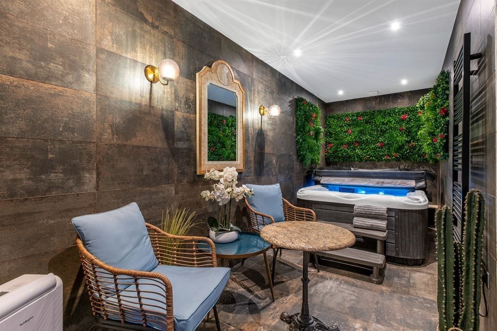 maison bourgeoise 8 Pièces en vente sur NICE (06000)