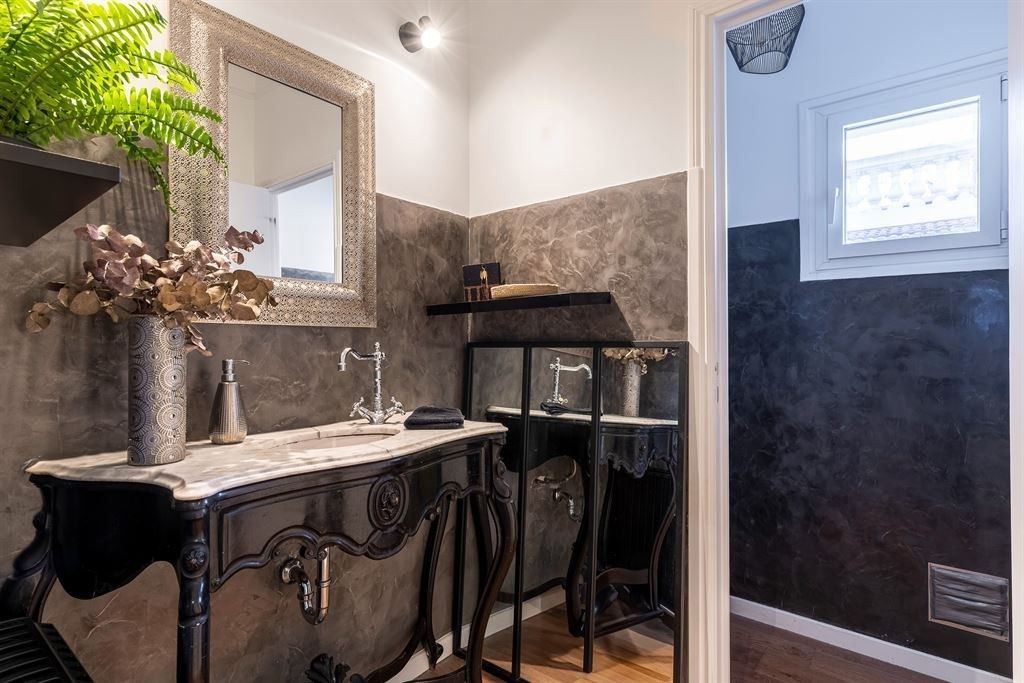 maison bourgeoise 8 Pièces en vente sur NICE (06000)