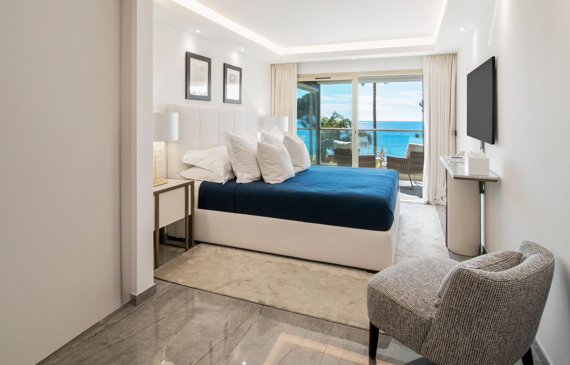 apartment 3 Rooms for sale on CANNES (06400)