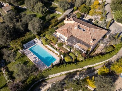 Vente Villa La Colle-sur-Loup 11 Pièces 398 m²