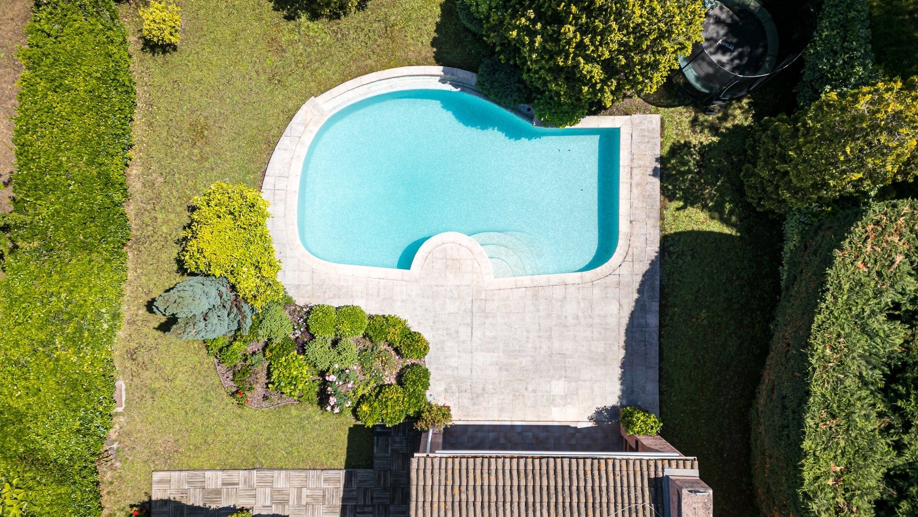 villa 5 Rooms for sale on VILLENEUVE LOUBET (06270)