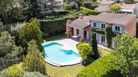 Vente Villa Villeneuve-Loubet 5 Pièces 133 m²