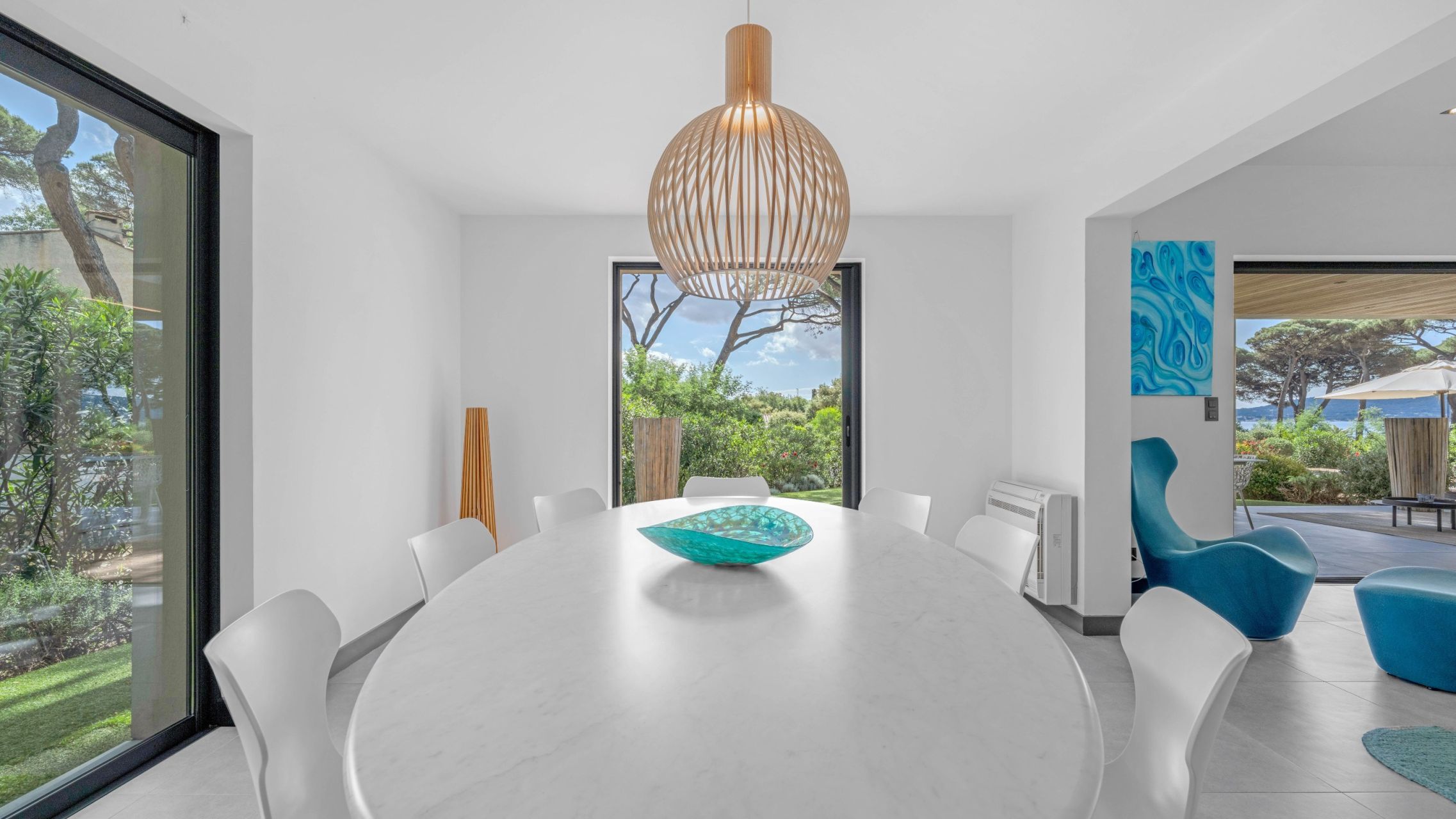contemporary house 10 Rooms for sale on GRIMAUD (83310)