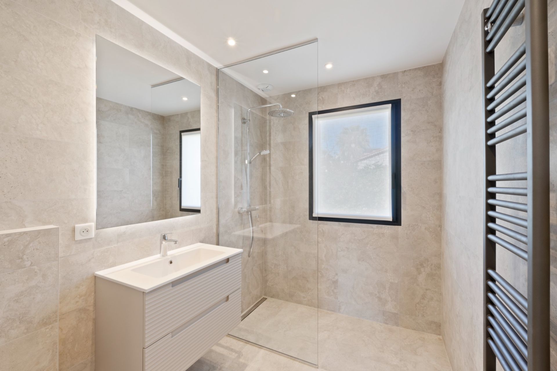 villa 5 Pièces en vente sur CAP D ANTIBES (06160)