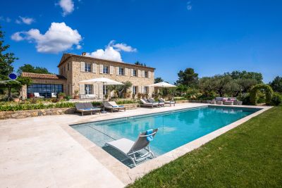 Vente Maison provençale Tourrettes 8 Pièces 327 m²