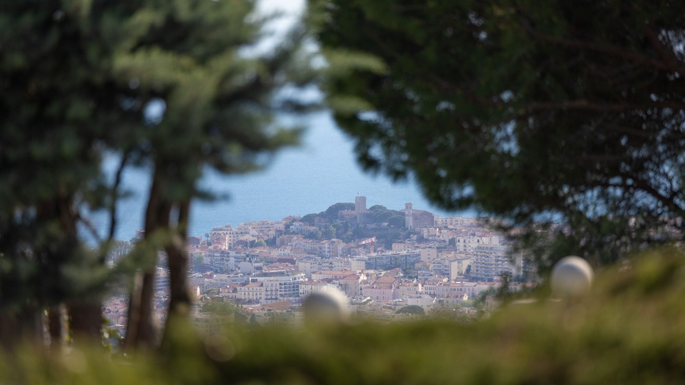 villa 10 Pièces en vente sur VALLAURIS (06220)