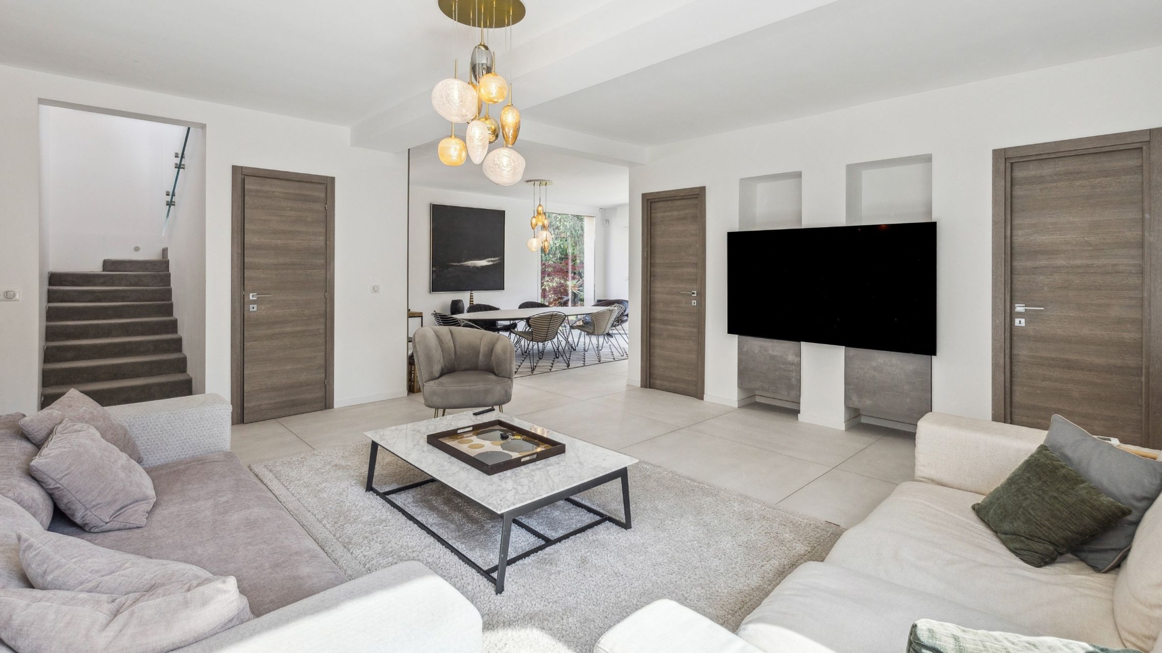 villa 10 Pièces en vente sur VALLAURIS (06220)