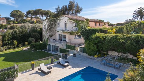Vente Villa Vallauris 10 Pièces 400 m²