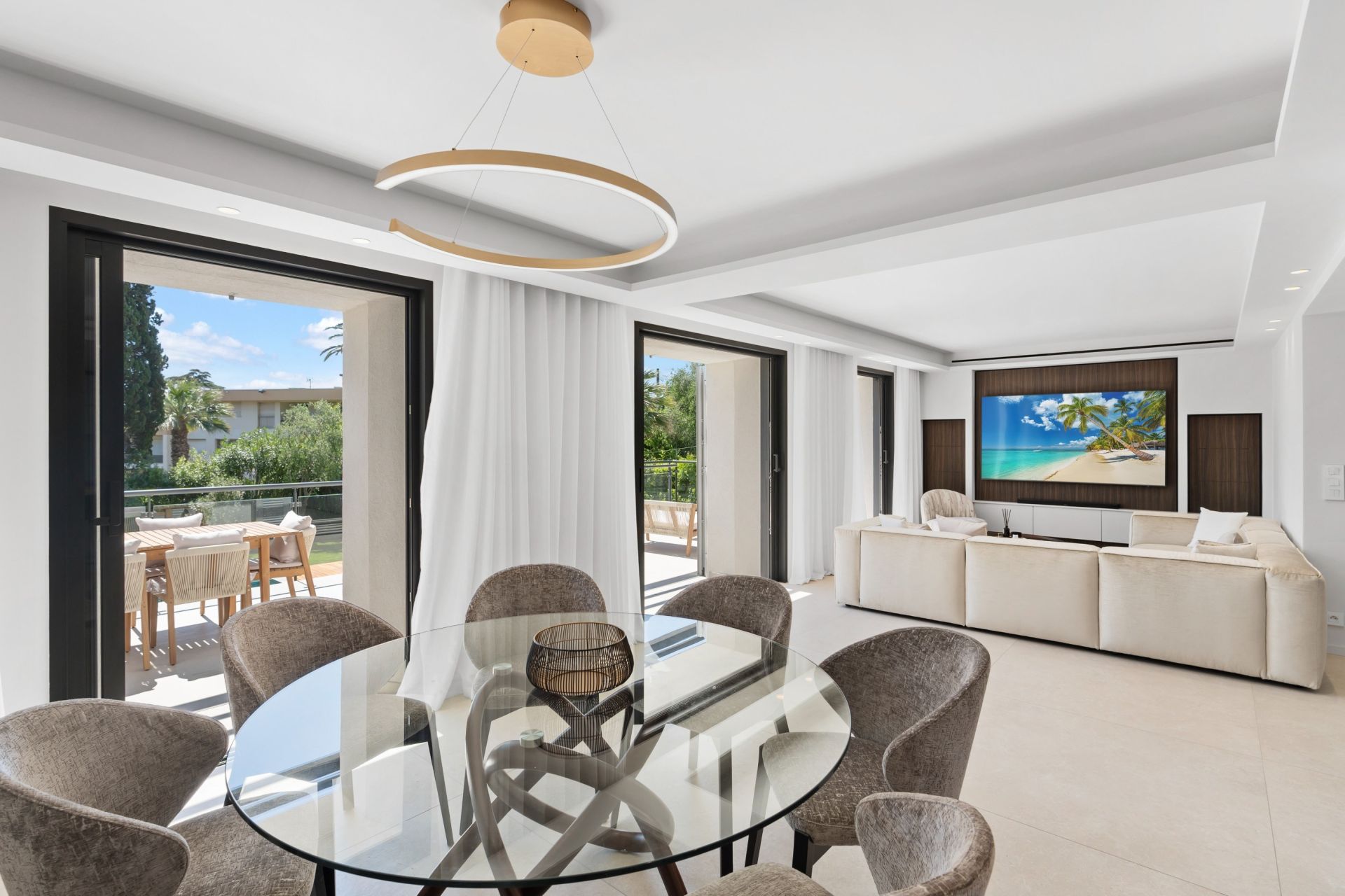 villa 8 Pièces en vente sur CANNES (06400)