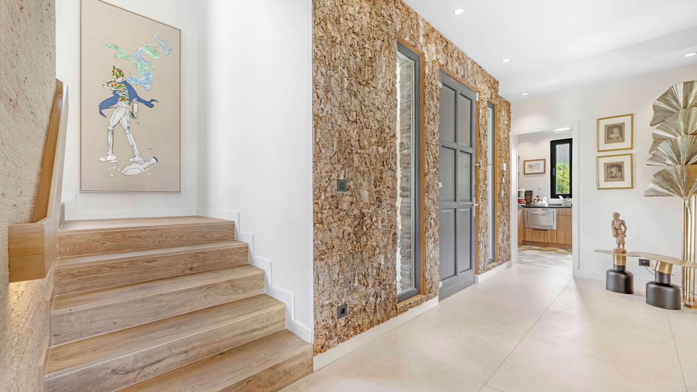 contemporary house 9 Rooms for sale on STE MAXIME (83120)