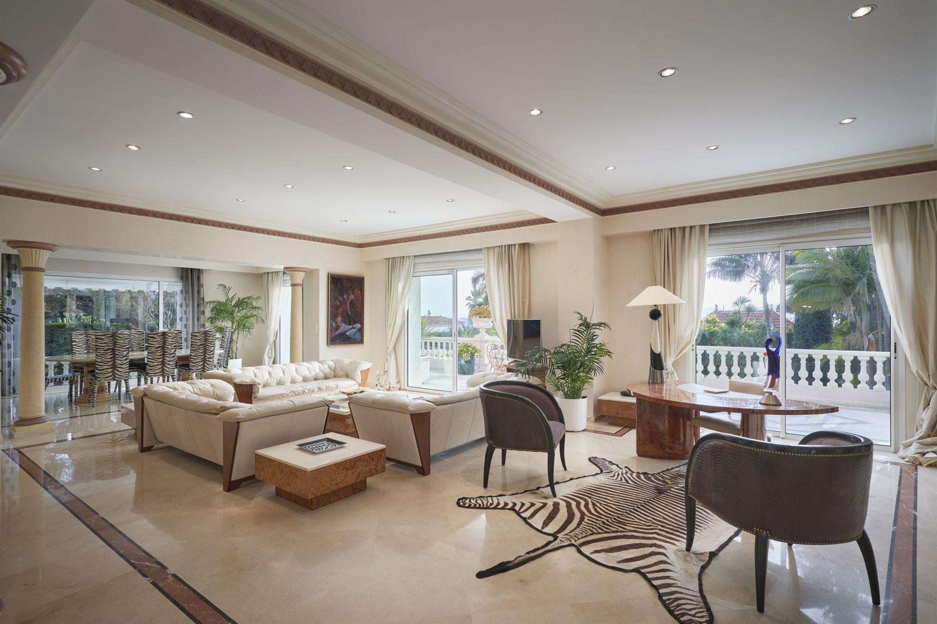 hôtel particulier 9 Pièces en vente sur CAP D ANTIBES (06160)