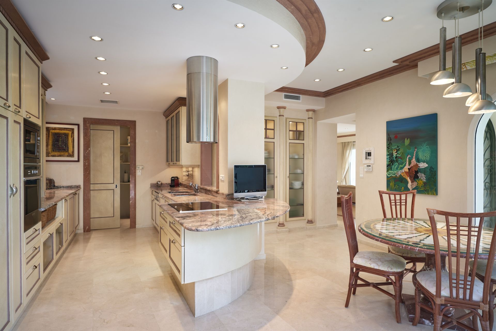 hôtel particulier 9 Pièces en vente sur CAP D ANTIBES (06160)