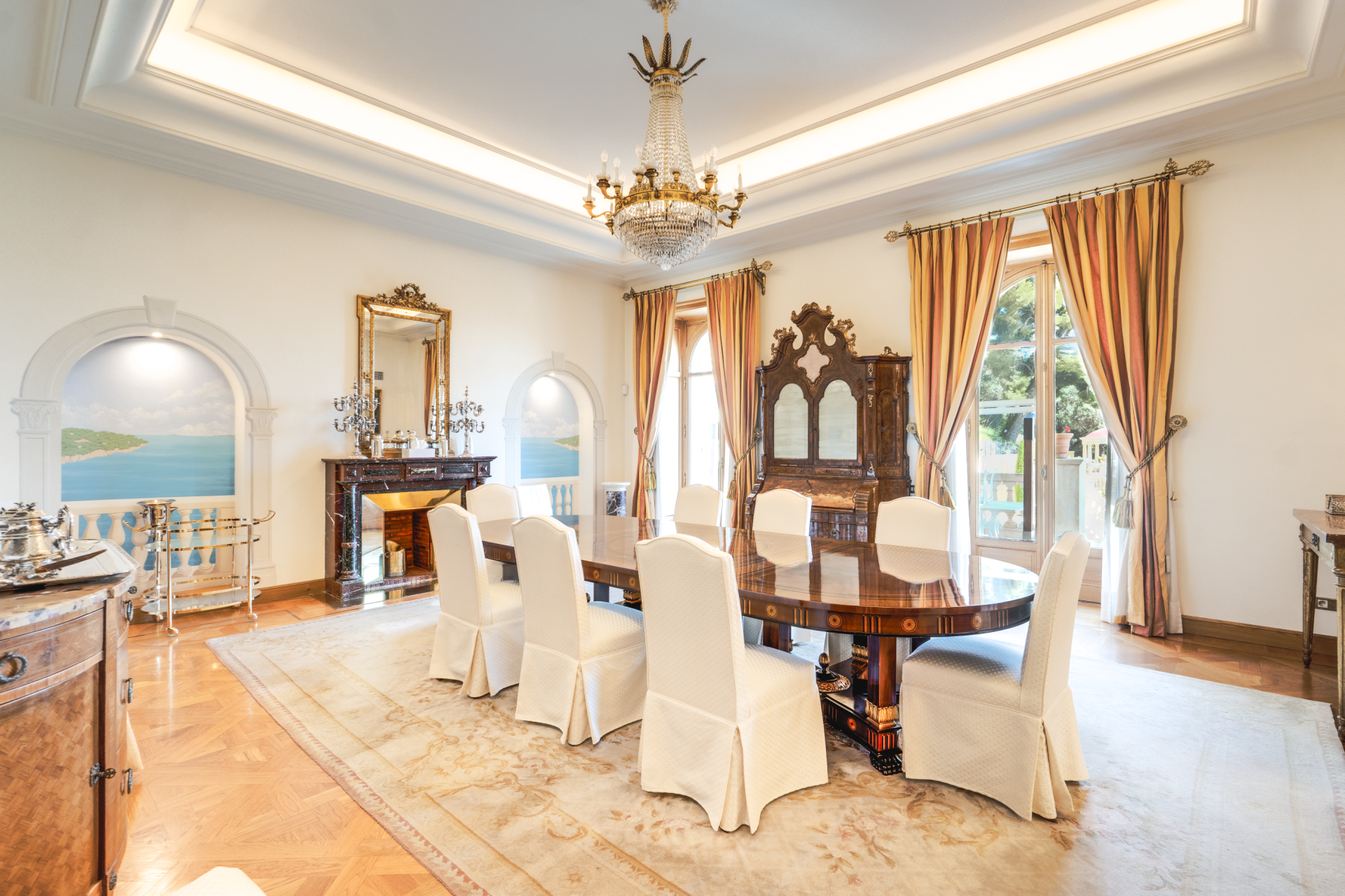 maison de maître 18 Pièces en vente sur VILLEFRANCHE SUR MER (06230)