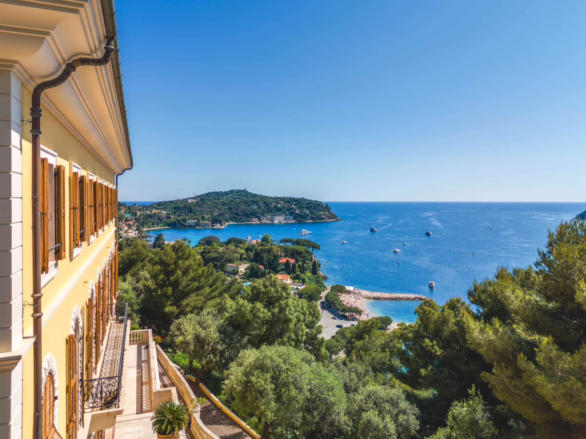 maison de maître 18 Pièces en vente sur VILLEFRANCHE SUR MER (06230)