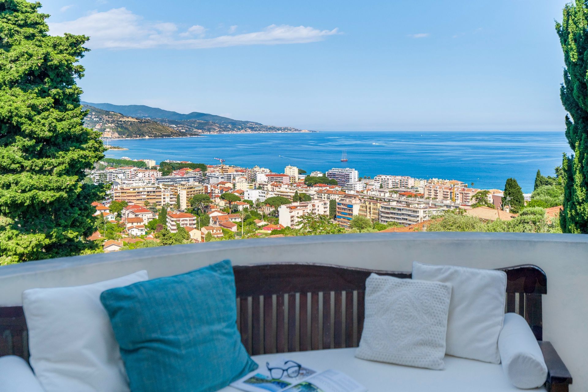 duplex 3 Rooms for sale on ROQUEBRUNE CAP MARTIN (06190)