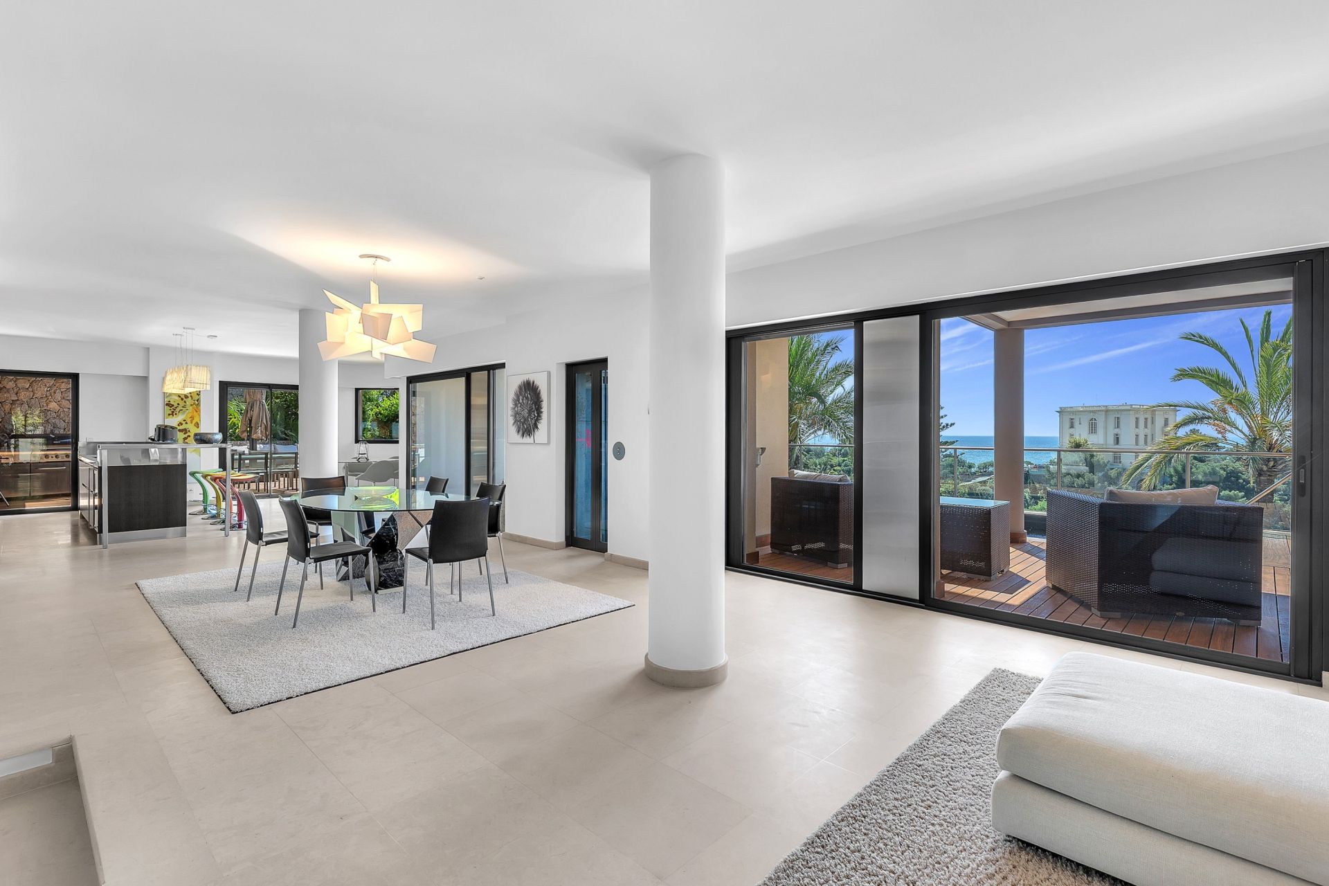 maison contemporaine 10 Pièces en vente sur ROQUEBRUNE CAP MARTIN (06190)